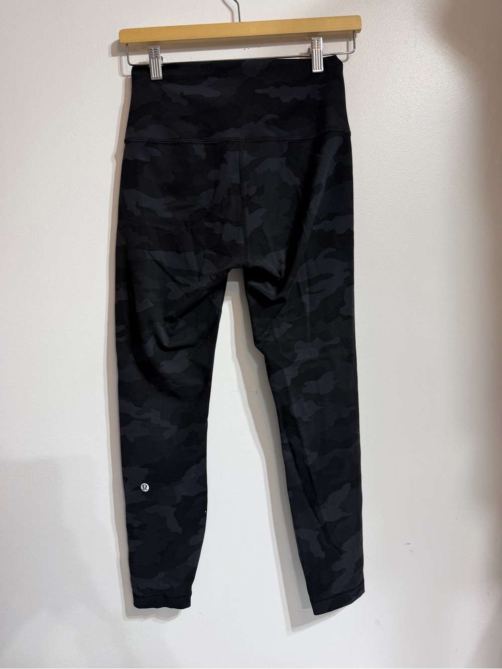 Lululemon Align High-Rise Pant Black Camo Size 8 - Picture 4 of 6